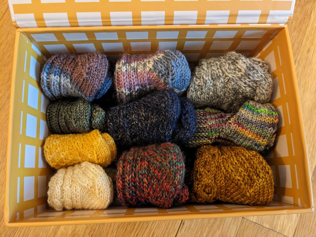 In which I knit some wee&nbsp;socks.